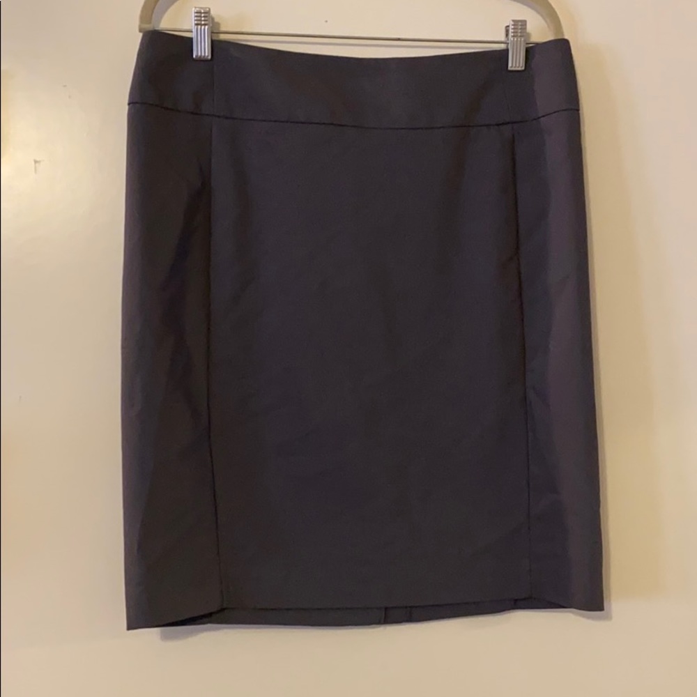 Gray pencil skirt